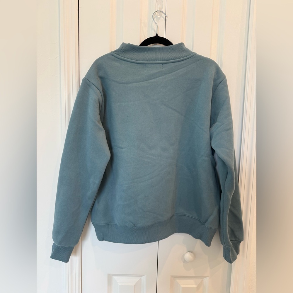 NWT PARKE Sport Fleece Varsity Mockneck - Glacier + White - Picture 5 of 7